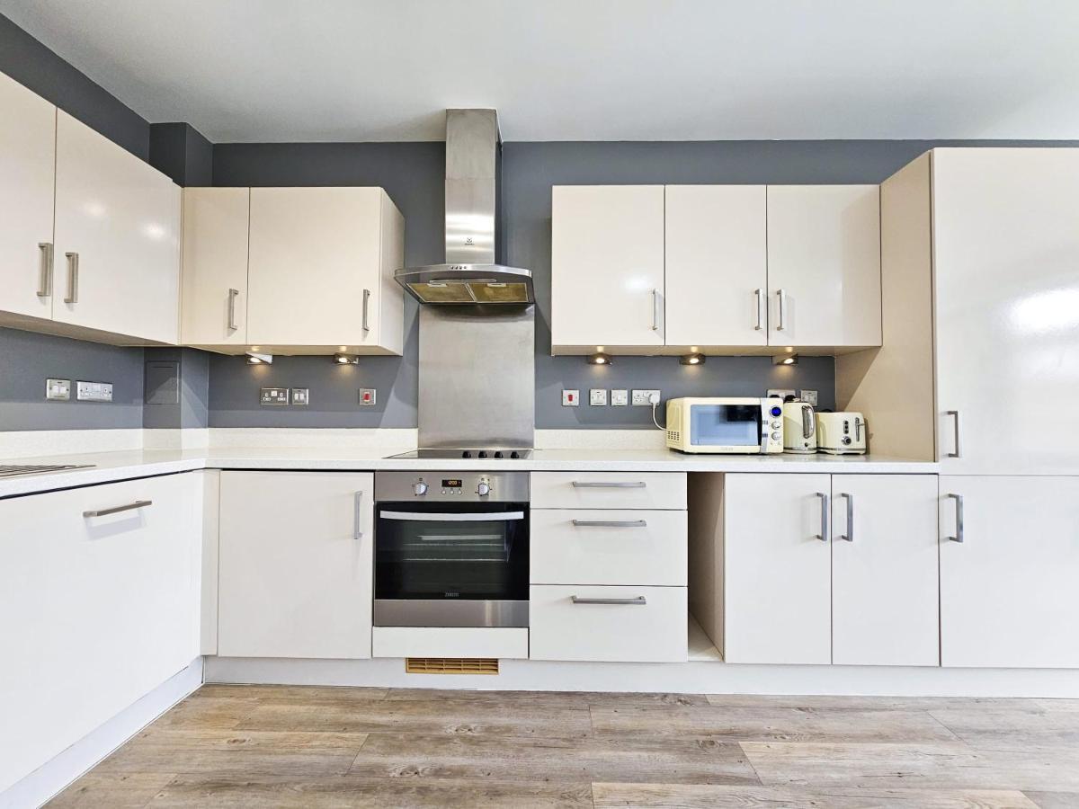 Centrally Located Spacious Flat Near Canary Wharf London Exterior photo