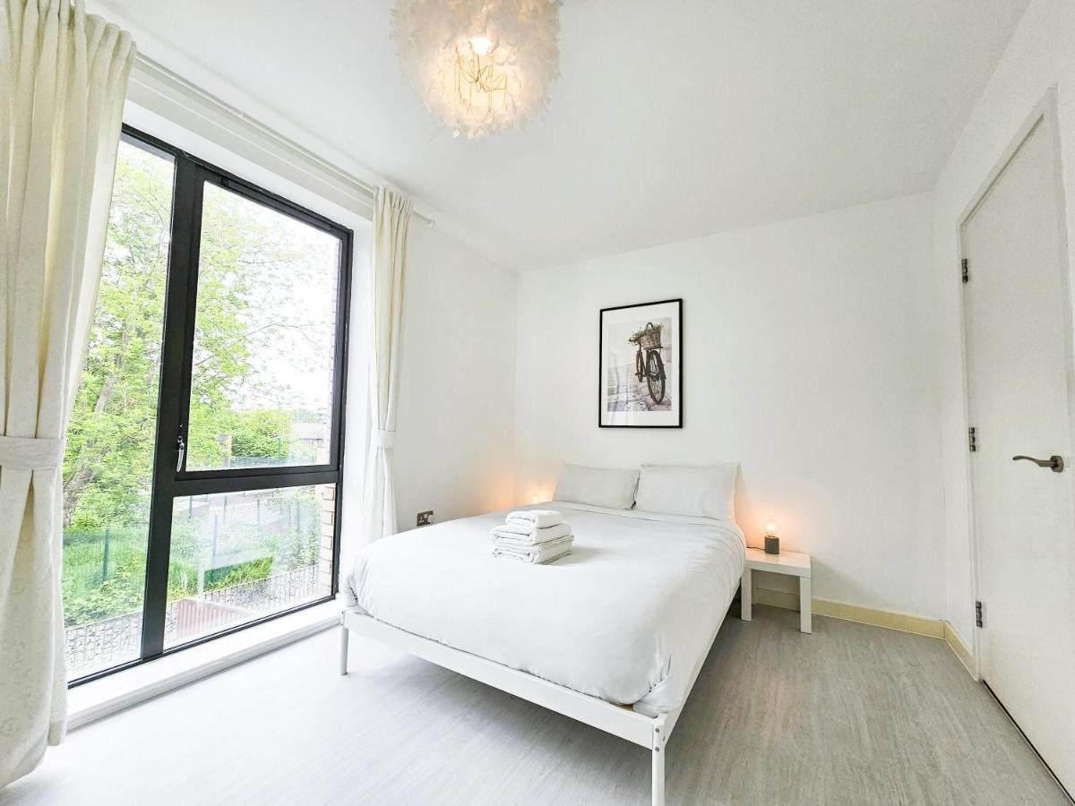 Centrally Located Spacious Flat Near Canary Wharf London Exterior photo